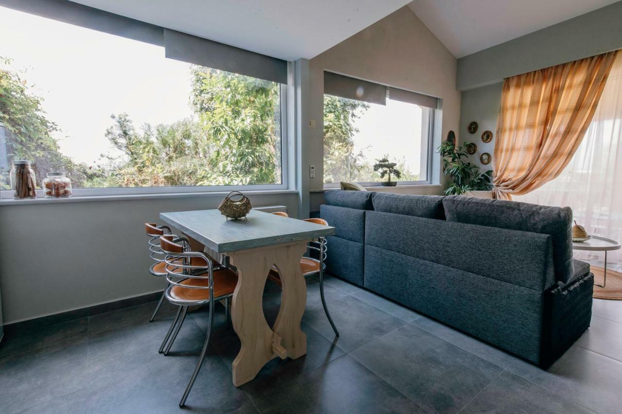 Loft Apartments Komotini Buitenkant foto